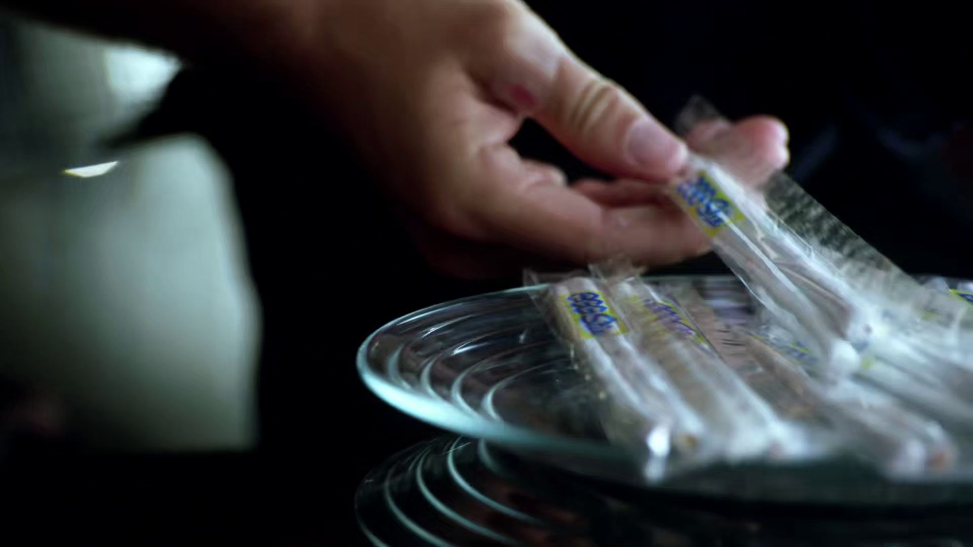 S5E01: Egg sticks