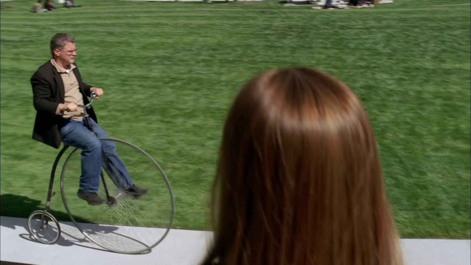 S3E01: Penny-farthing