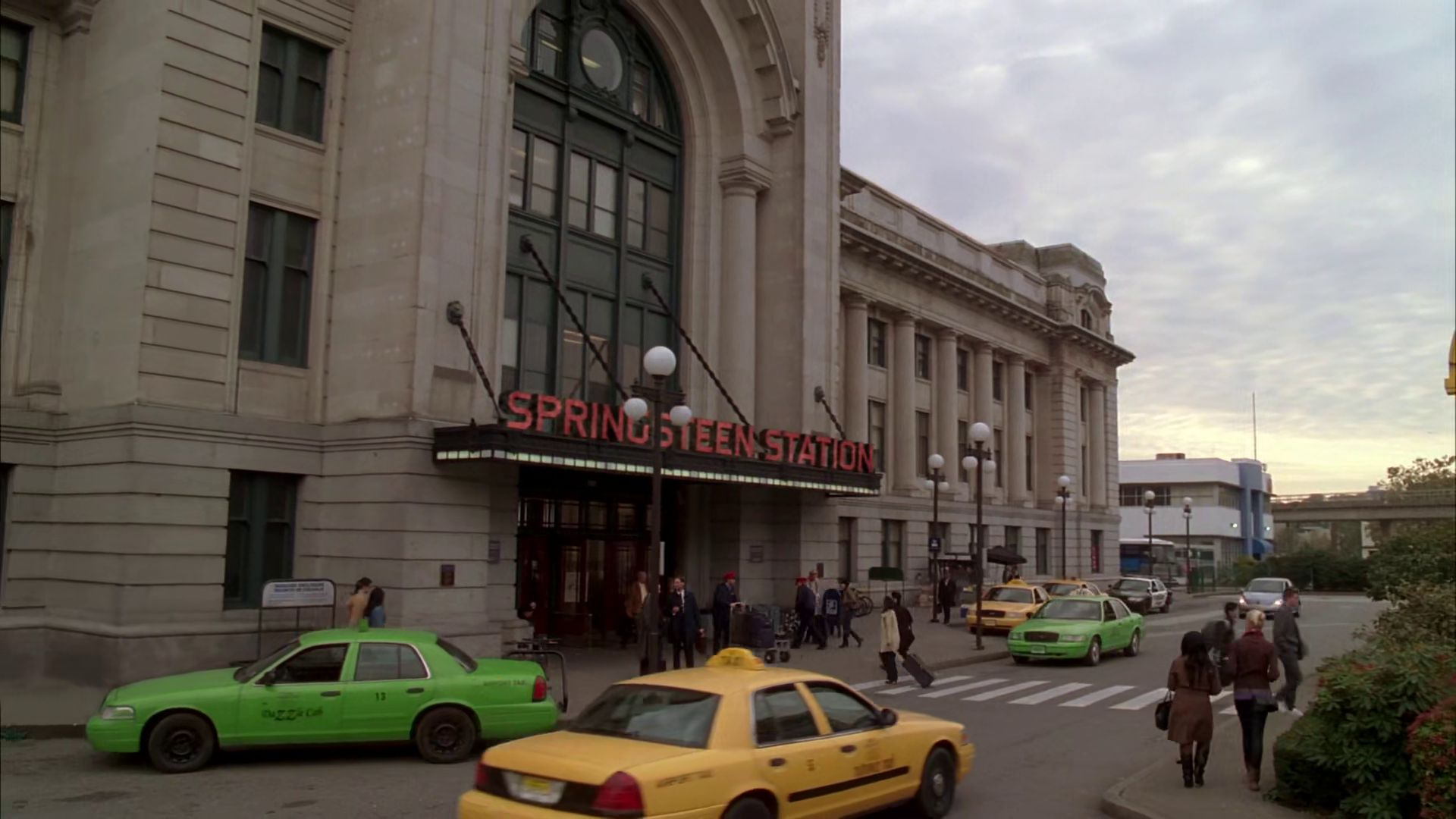 S3E08: Springsteen Station